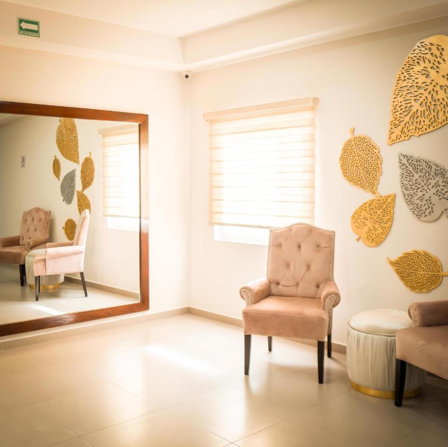 Hotel Andalucia Torreón Екстериор снимка